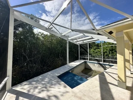 Screen Enclosures - 12