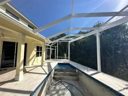 Screen Enclosures - 14