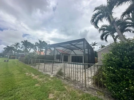 Screen Enclosures - 25