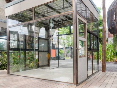 open space screen enclosed